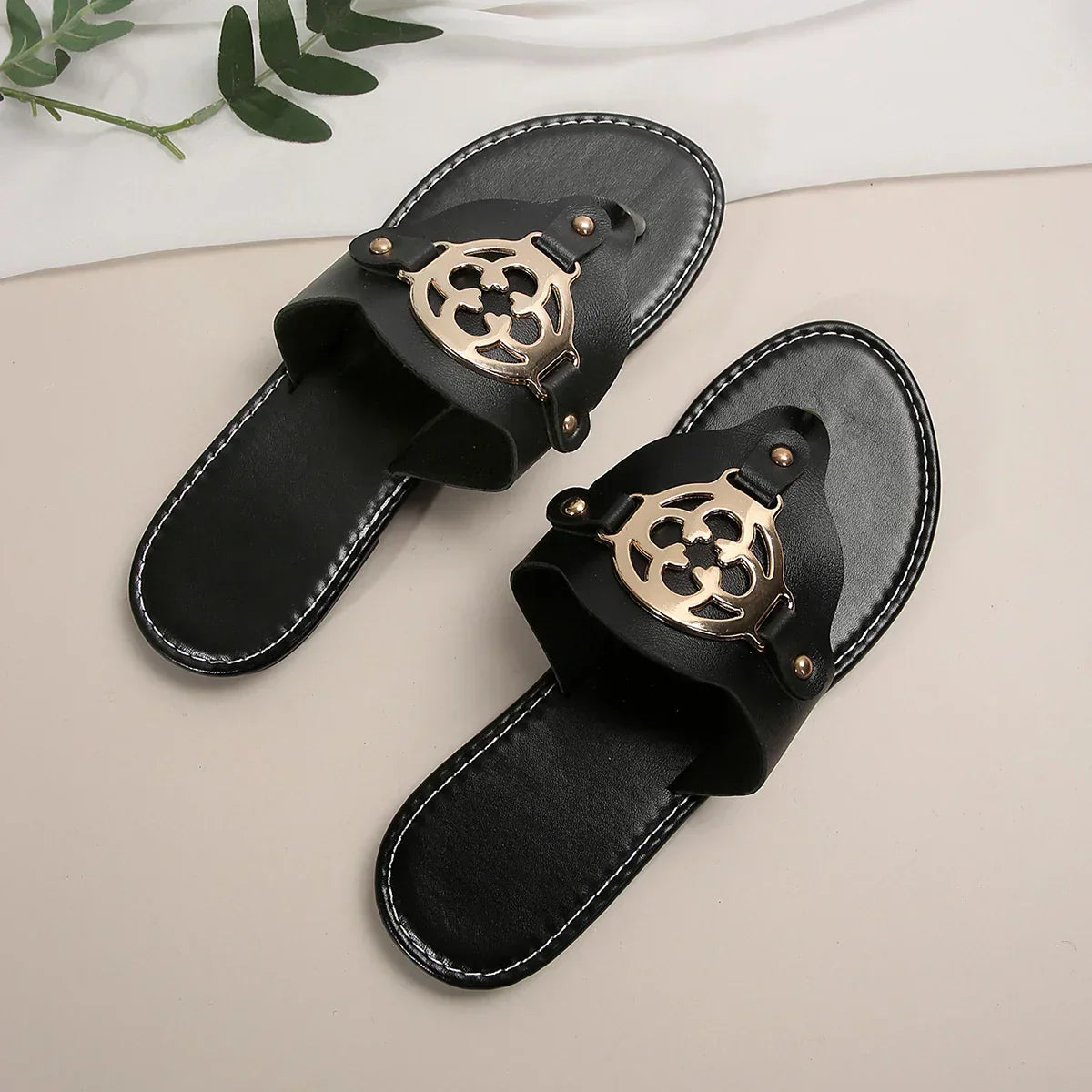 Averie – Open-Toe Street Sandals