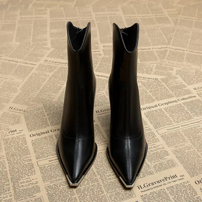 Selva - Chrome Tip Chelsea Boot