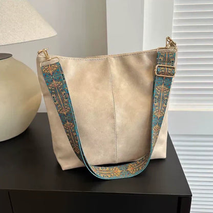 Chelsey - Vintage Charm Shoulder Bag