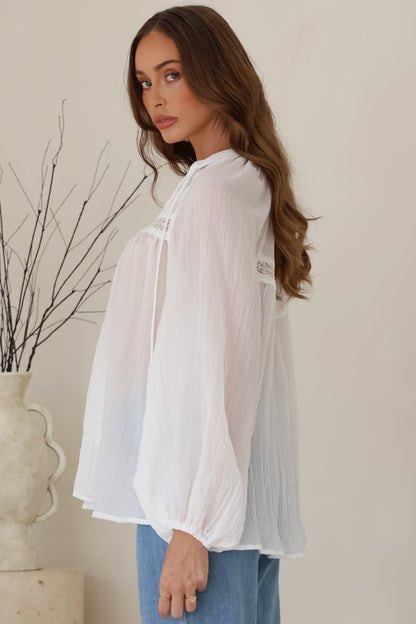 Angeline Top - Buttoned Down Scoop Hem Balloon Sleeve Top in White