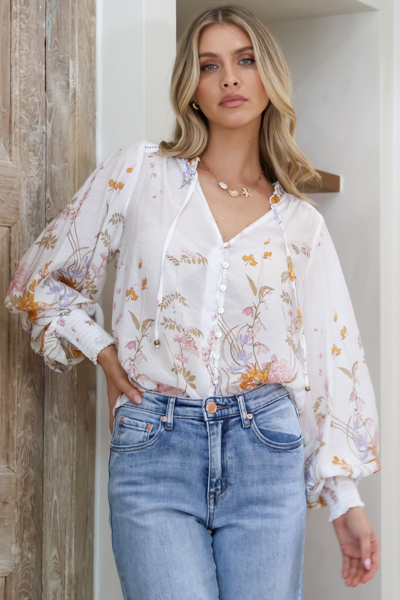Violet Blouse - Frill Collar Button Down Balloon Sleeve Blouse In Sheree Print